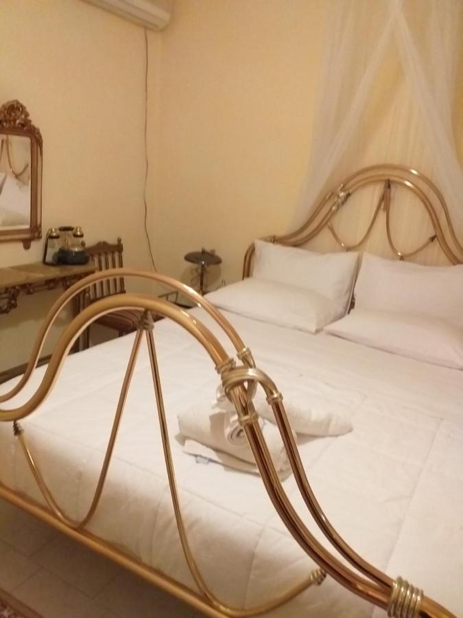 Roulas Cozy Apartments Луца Номер фото